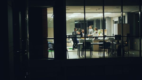 Top 5 solutions de signalétique d'entreprise sur mesure